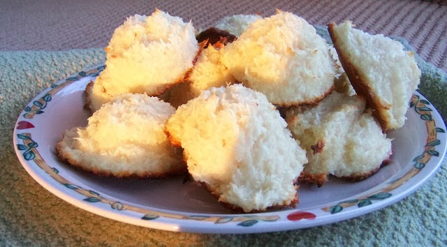 Gorgeous Gluten Free Coconut Macaroons with Sugar Free Option!