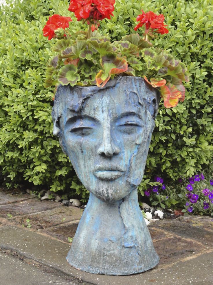 15 Dazzling DIY Head Planters | Do it yourself ideas and projects