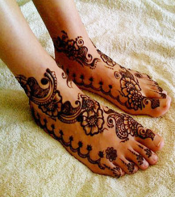 Indian Bridal Mehndi Design for Feet