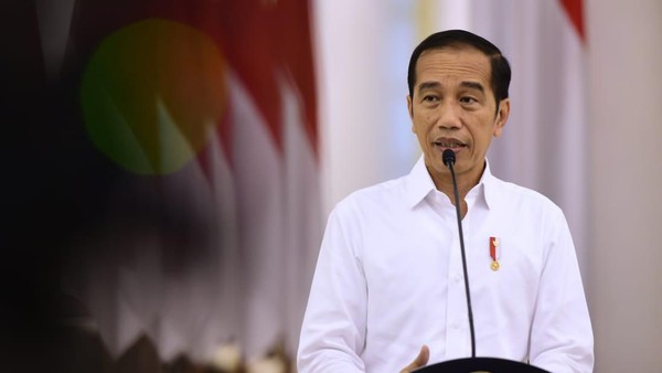 Driver Ojol Ngeluh Kena Dampak Corona, Jokowi: Tak Perlu Khawatir Driver Ojol Ngeluh Kena Dampak Corona, Jokowi: Tak Perlu Khawatir