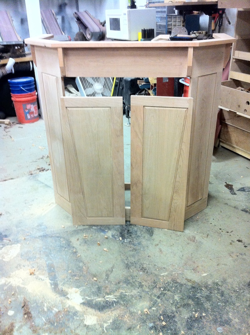 IDVW Design 45 gallon hex aquarium stand build