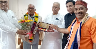 #JaunpurLive : अवधेश नारायण मिश्रा का व्यक्तित्व समाज के लिए प्रेरणादायक–पं. लल्लन तिवारी #JaunpurLive : अवधेश नारायण मिश्रा का व्यक्तित्व समाज के लिए प्रेरणादायक–पं. लल्लन तिवारी