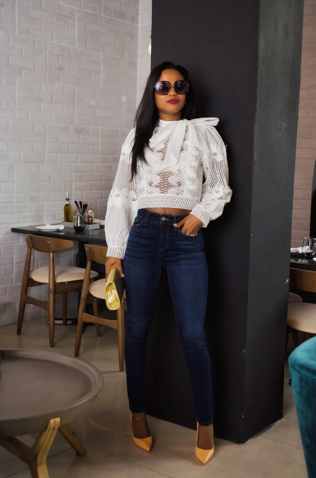 wearing skinny jeans to work