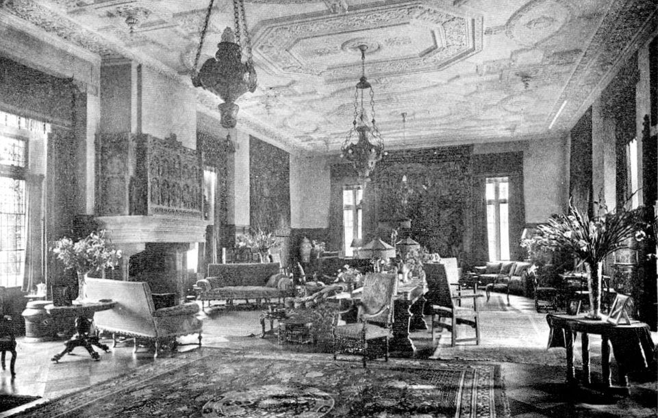 Half Pudding Half Sauce "SEAVIEW TERRACE", THE NEWPORT HOUSE of EDSON