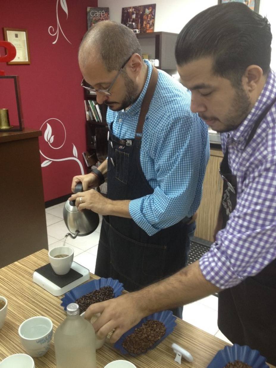 Café de Venezuela Pietro Carbone enseña cómo reconocer un buen café
