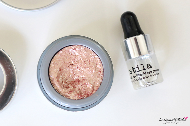 Stila Magnificent Metals Foil Finish Eyeshadow Kitten Review, Swatches, MOTD Stila Magnificent Metals Foil Finish Eyeshadow Kitten Review, Swatches, MOTD