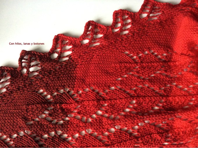 Con hilos, lanas y botones: Chal Huerta (patrón Pearl Knitter)