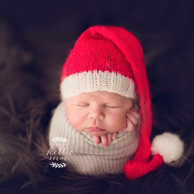 Baru Saja Lahir, Begini Cara Bayi Mungil Merayakan Natal Pertama Mereka Baru Saja Lahir, Begini Cara Bayi Mungil Merayakan Natal Pertama Mereka