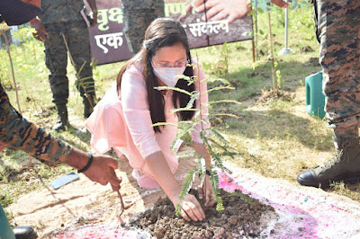 DM Inspection: बाराचट्टी प्रखंड सह अंचल कार्यालय का निरीक्षण, Inspection of Barachatti Block cum Circle Office cobra Gaya, Covid Vaccination, AnjNewsMedia