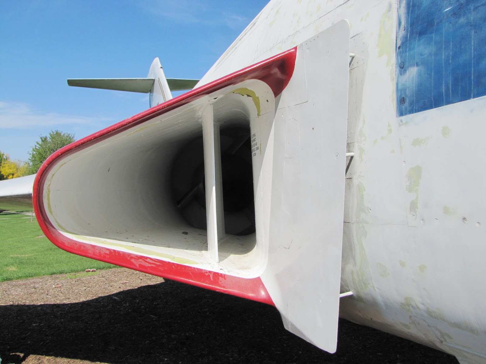 The Aero Experience: St. Louis Area F-101F Voodoo Fighter Jet Display ...