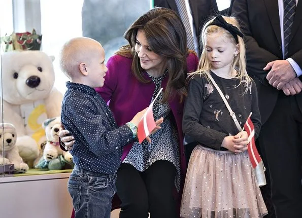 Crown Princess Mary wore Goat Fashion Wool Crepe Coat, Gianvito Rossi 100 Patent Pump for at the Aarhus University Hospital event