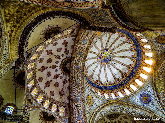 Interior da Mesquita Azul de Istambul