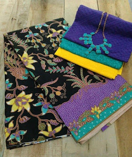 Kain Batik dan Embos 428 Ungu Kain Batik dan Embos 428 Ungu