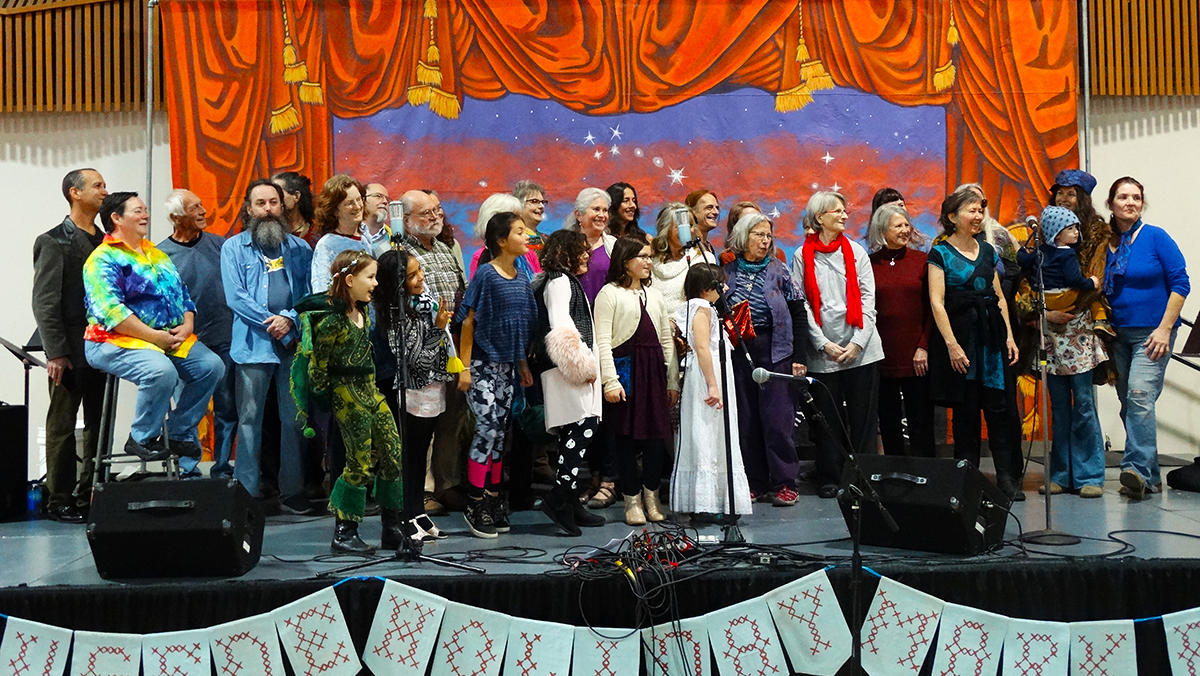 Lane County Musicians Collective Eugene Saturday Market's Holiday Market