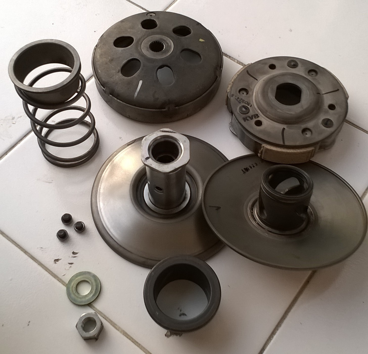 catatan saya SERVICE CVT VARIO 110/VARIO KARBU