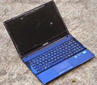 Laptop Bekas Samsung NP300E4X