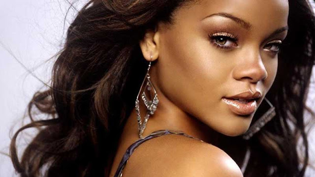 Rihanna Sell Me Candy MP3, Video & Lyrics Rihanna Sell Me Candy MP3, Video & Lyrics