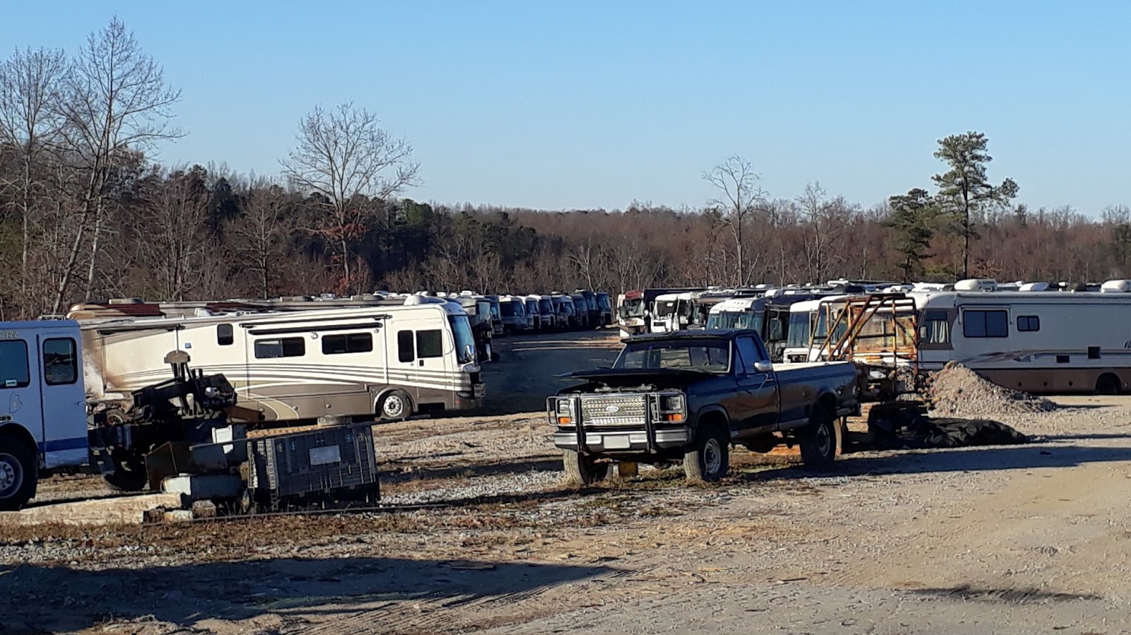 Travel with Kevin and Ruth No luck at the RV junk yard