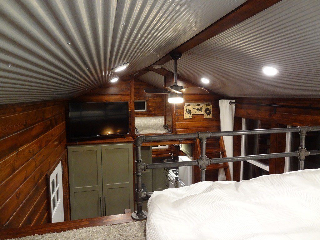 Casper Tiny Cabin (333 Sq Ft) [ TINY HOUSE TOWN ]