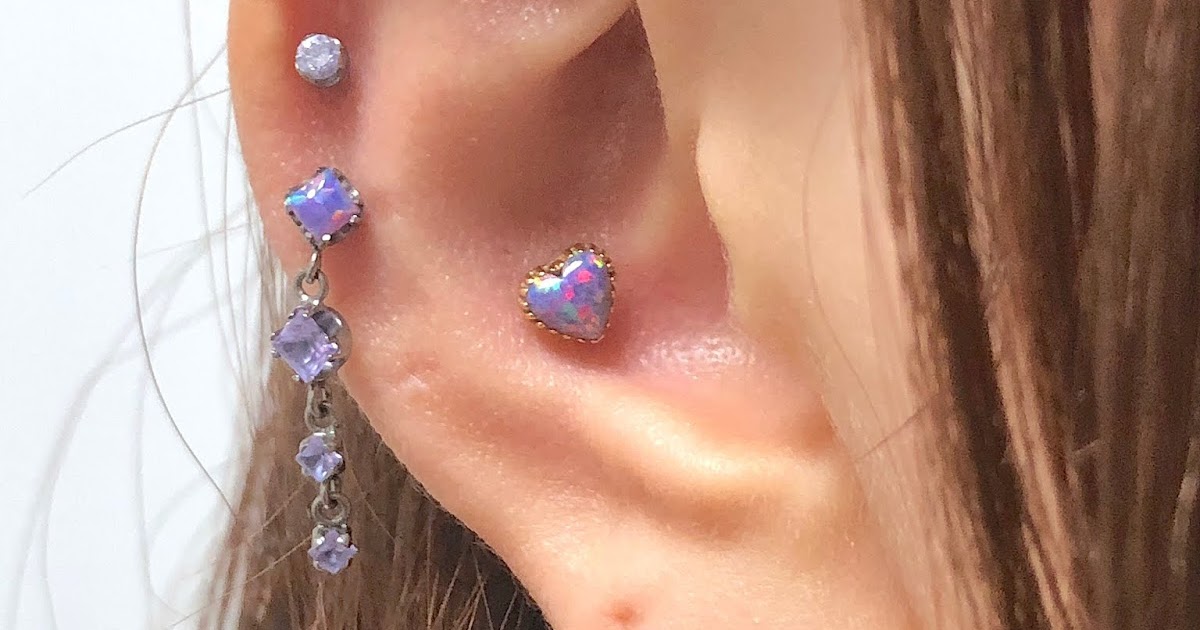 NINE BODY PIERCING BLOG Conch with Anatometal Yellow Gold Opal Heart Light Purple Opal!!! コンチ