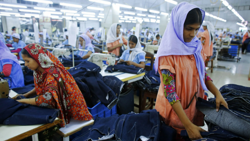 Working procedure of a garment export house