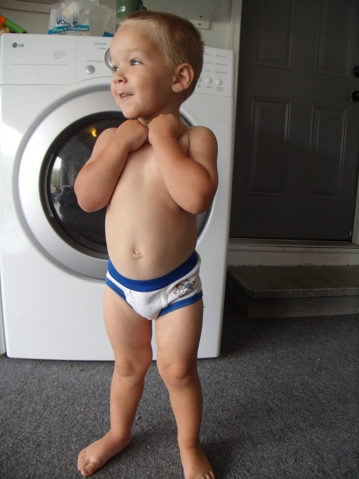 Чубби литтл бой. Pull ups diaper pipi. Литтле бой. Toddler boy s wearing underwear. Big boy underwear.