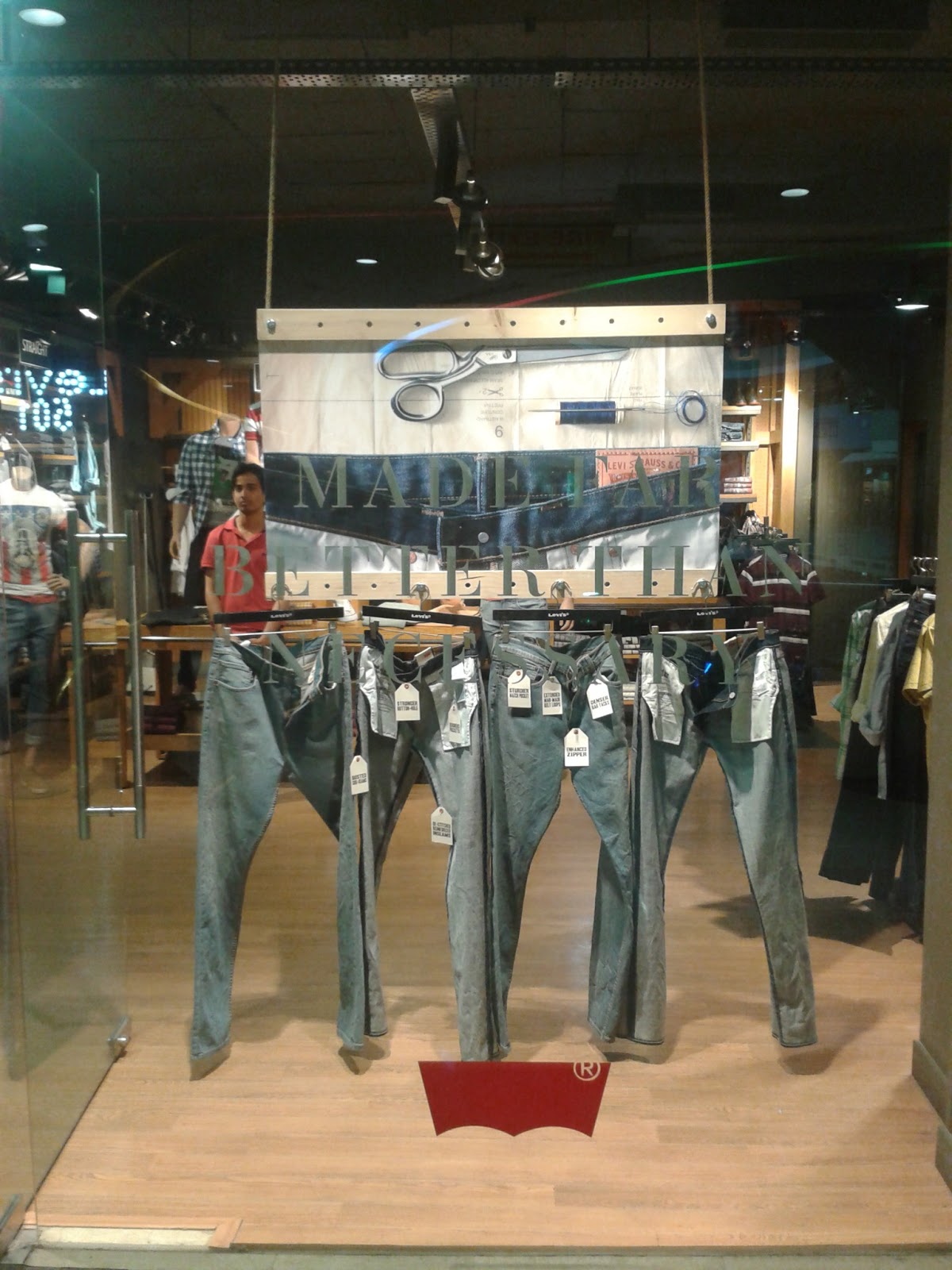 Fashion retailing and visual merchandising: India Windows SS13 : Levis :  Denim's inside out display
