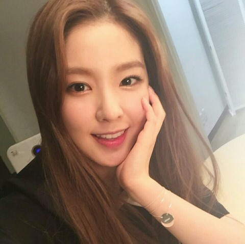 의외로 셀카 잘찍는 아이린 | 인스티즈