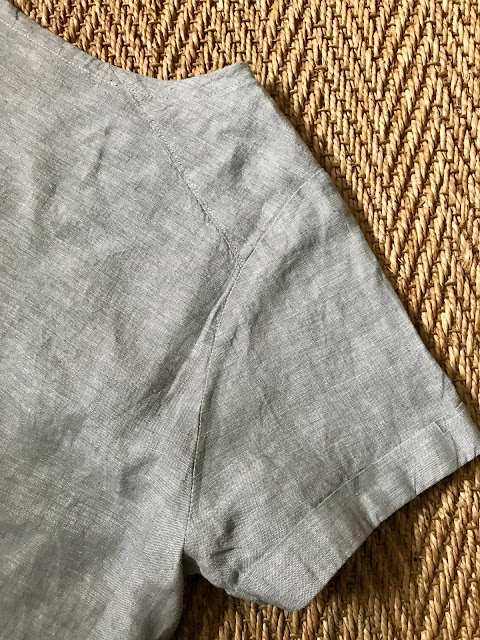Diary of a Chain Stitcher: Closet Case Patterns Cielo Top in Linen from The Fabric Store