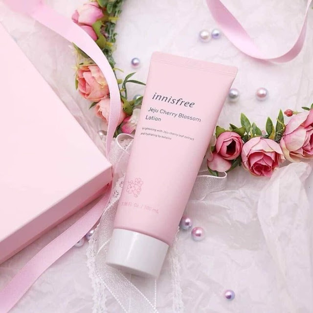 sua duong Innisfree Jeju Cherry Blossom Lotion 30ml