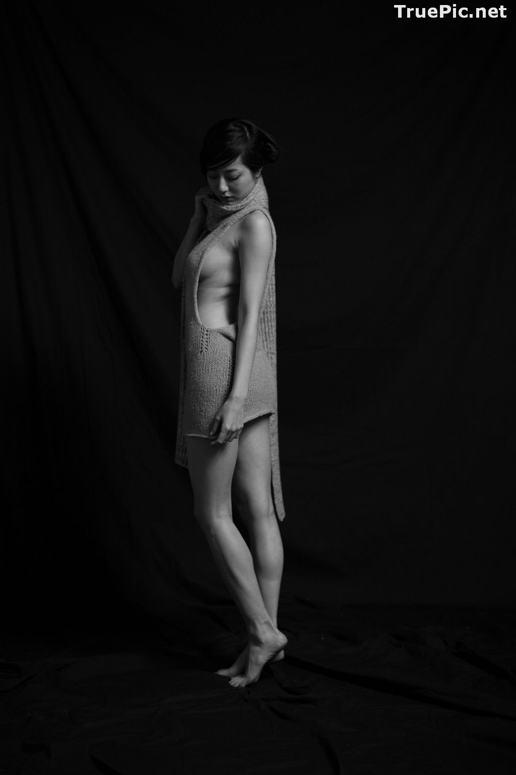 Image Japanese Model and Actress - Yumi Sugimoto - Yumi Mono Chrome - TruePic.net - Picture-25
