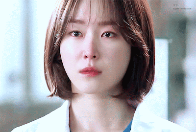 [상플] 결혼식 지겨워 죽겠는데 웬 여자가 부케를 받고 있음.gif | 인스티즈