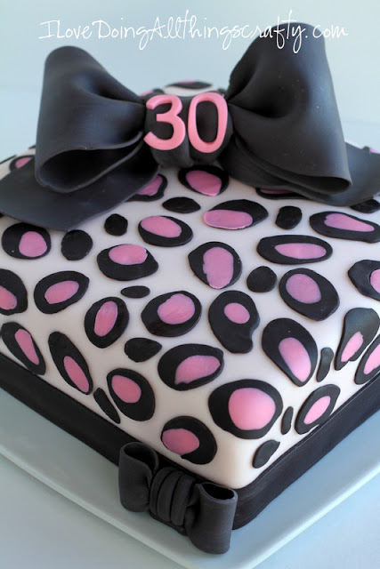 I Love Doing All Things Crafty: Pink Leopard Print Birthday Cake | DIY Cake