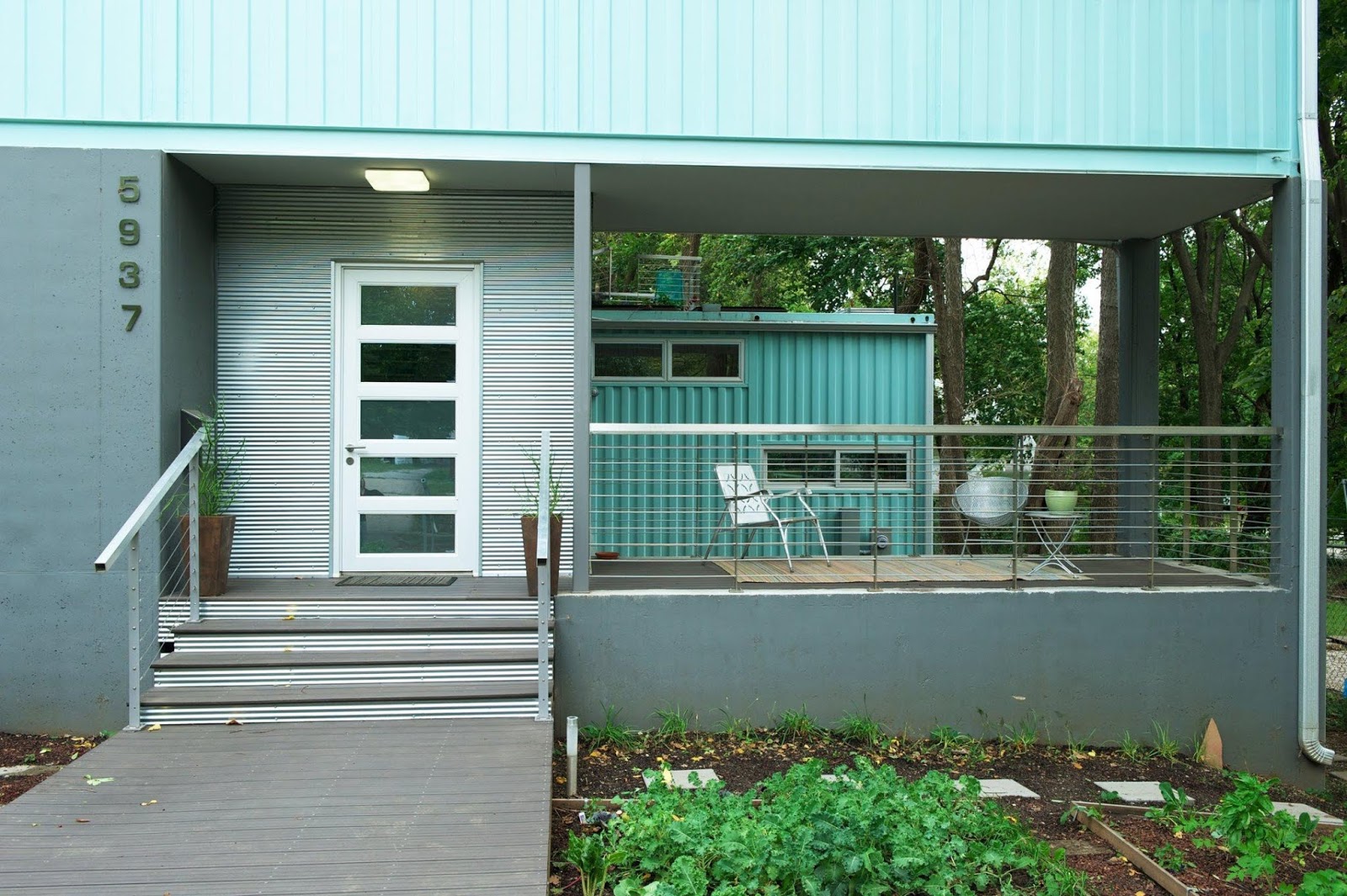 Shipping Container Homes & Buildings 2000 sq ft Shipping Container