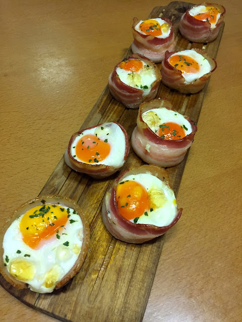 Huevos Al Horno Envueltos En Bacon... , Desayuno De Domingo .
