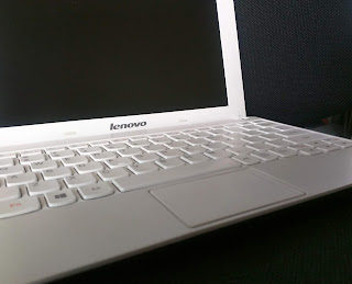 Laptop Lenovo E10-30 Second di Malang