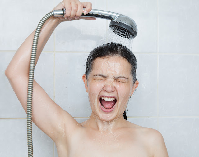 Ce sont les effets bénéfiques de la douche froide pour la santé du corps