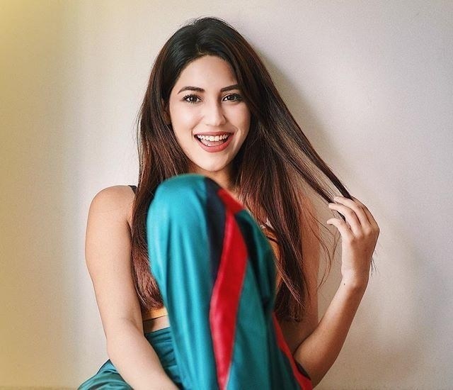 shivani singh bollywood beauty hot pics cinehub shivani singh bollywood beauty hot pics cinehub
