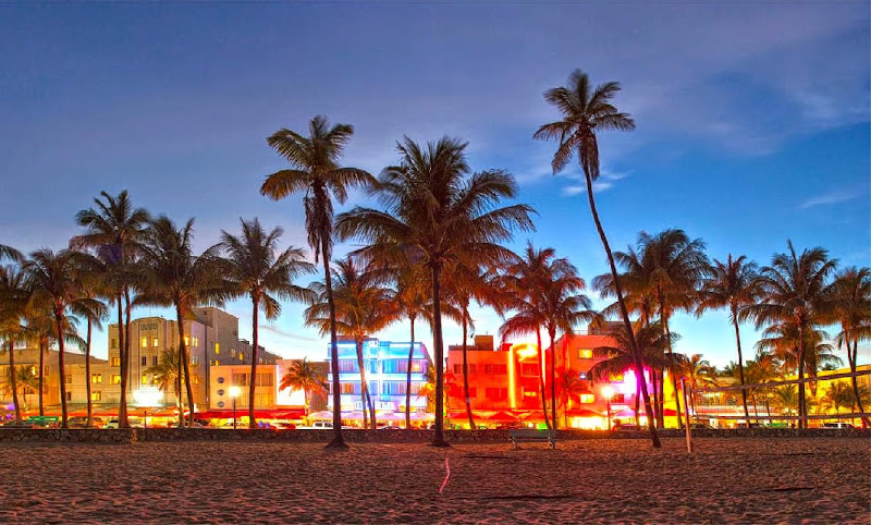 Jet Setting: 5 Things To Pack For Your Miami Beach Vacation