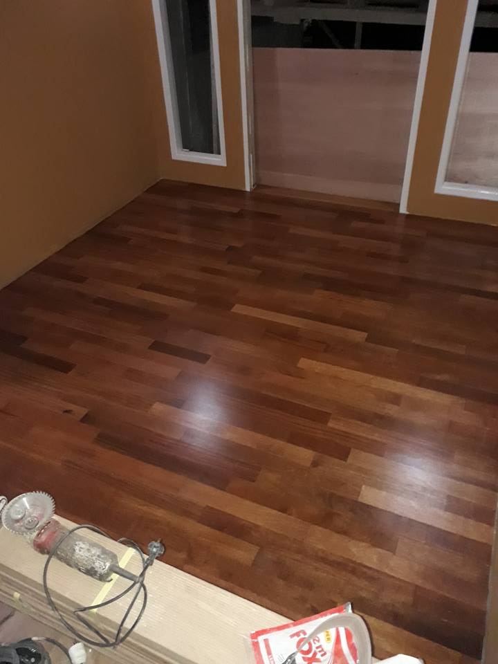 Proyek Pemasangan Flooring Kayu di Bekasi Parquet Bali