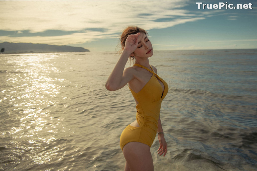 Image Kim Moon Hee - Korean Fashion Model - Golden Sundance Monokini - TruePic.net - Picture-7