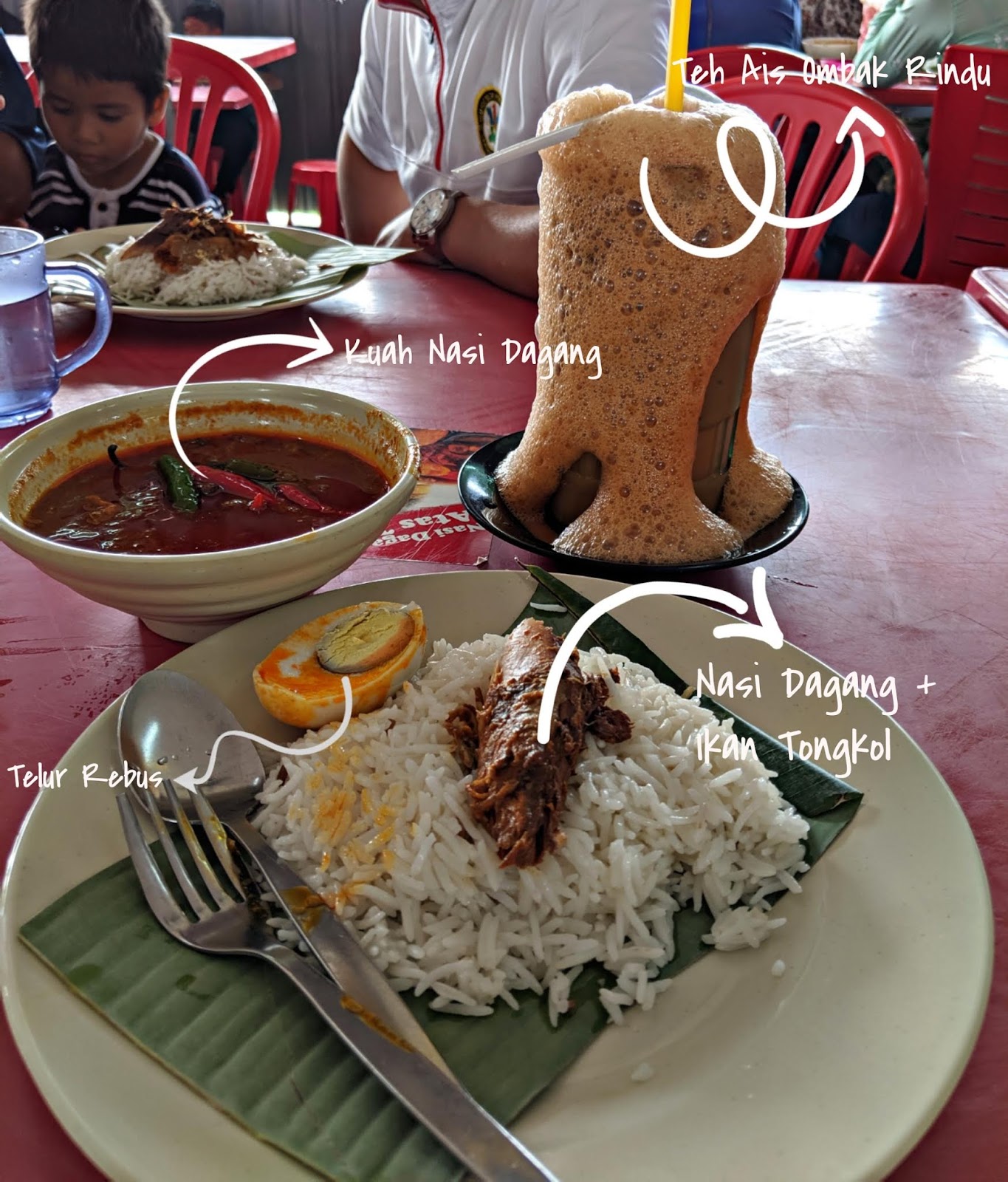 Cuba Nasi Dagang Atas Tol Kuala Terengganu