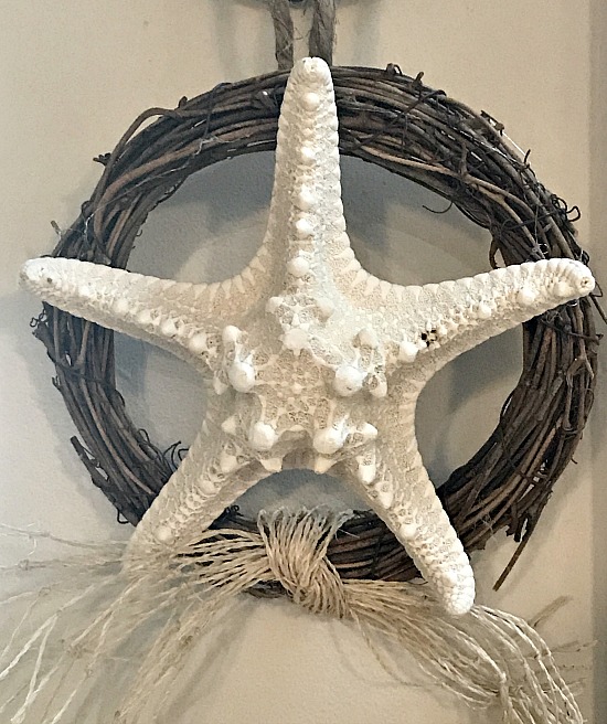 starfish grapevine wreath with net bow