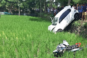 Datsun Go Seruduk Dua Kendaraan Hingga Masuk Sawah, Satu Orang Tewas