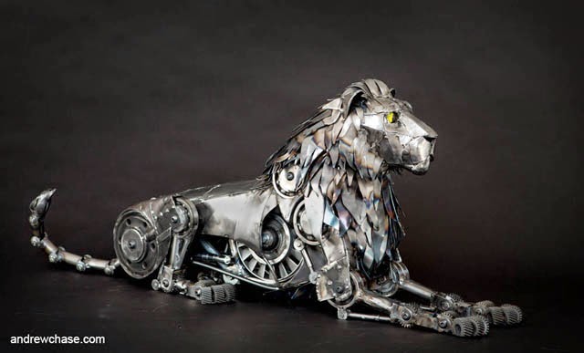 25-Lion-Andrew-Chase-Recycle-Fully-Articulated-Mechanical-Animal-www-designstack-co