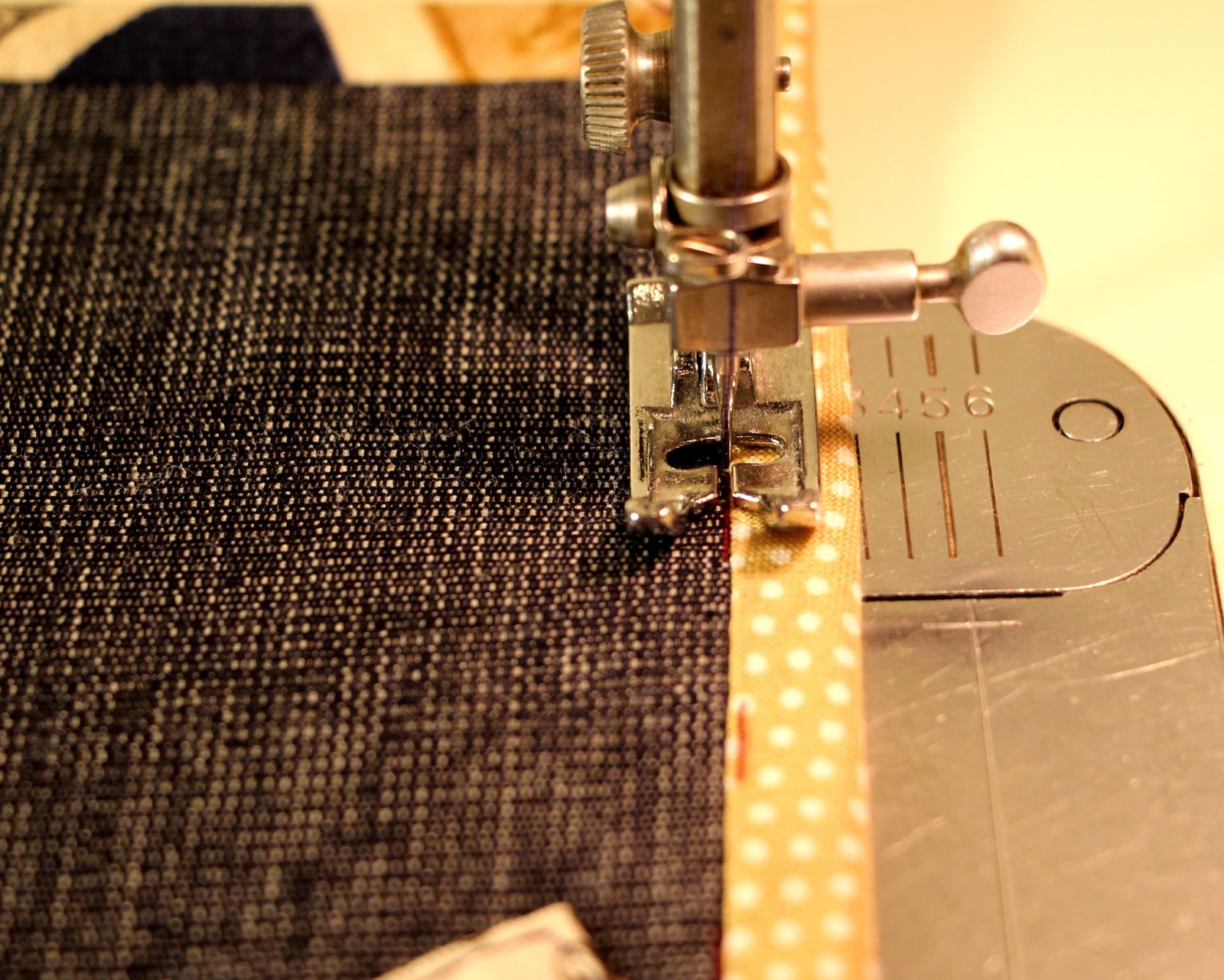 как пришить косую бейку мастер класс. пристрачиваем косую бейку.