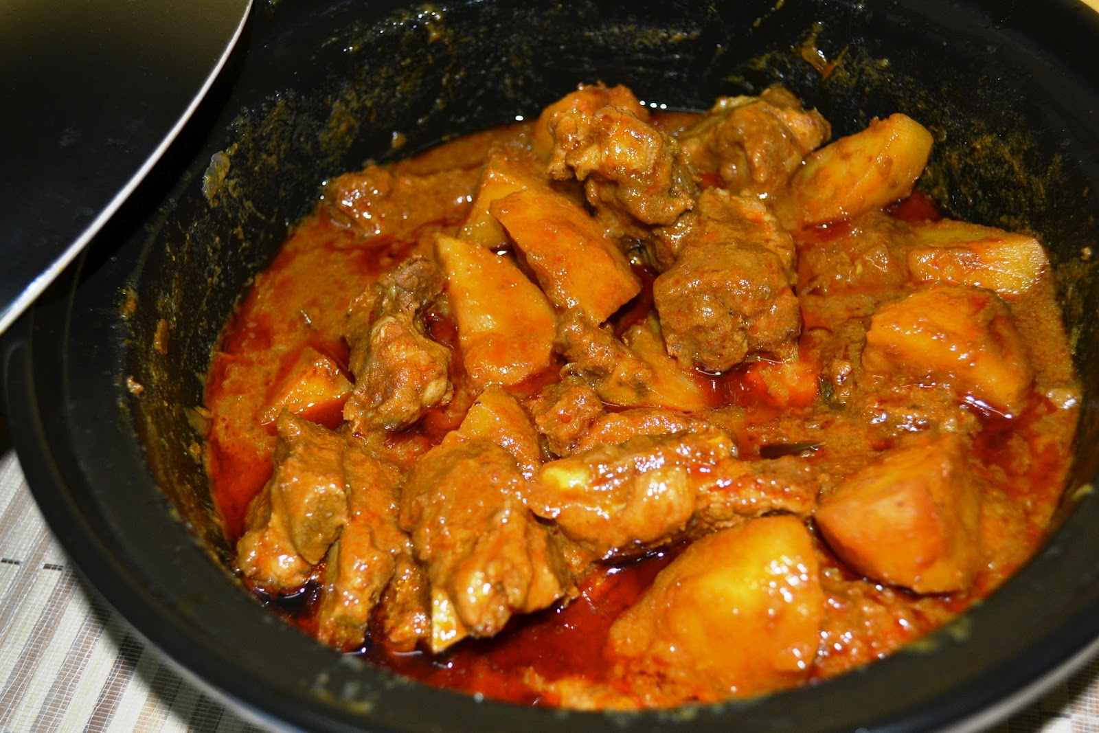 FoodHome Sweet Home Claypot Pork rib Dry Curry 排骨干咖喱