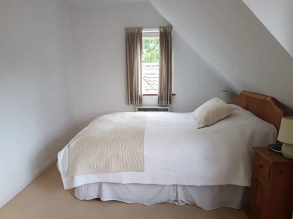 The Holiday Cottages Dairy Cottage at Cowgrove Farm, Ropley, Alresford