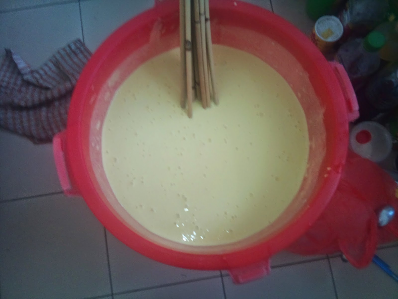 Aiskrim Magic membeku tanpa elektrik: April 2014