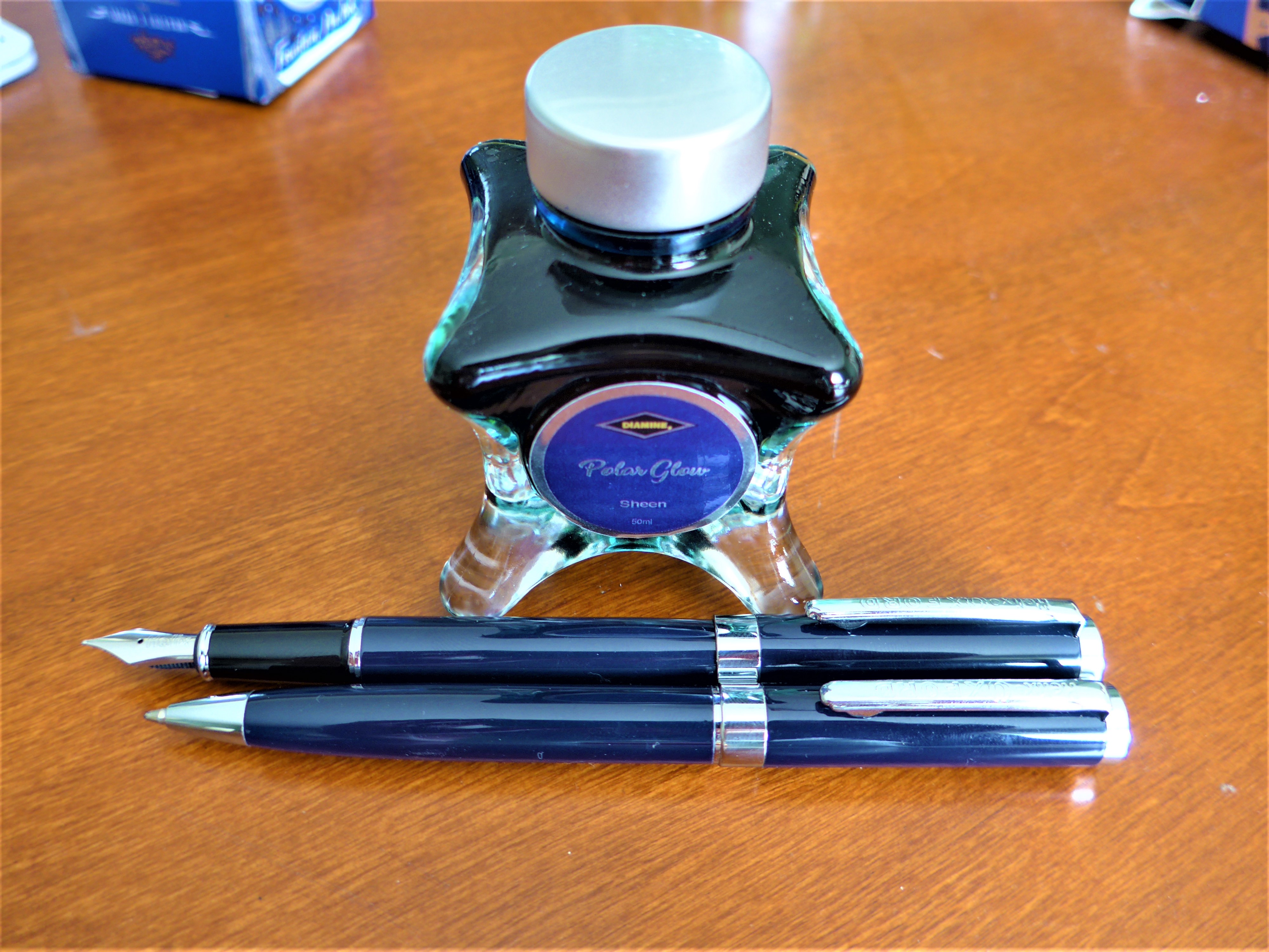 Helix OXFORD ROLLER BALL PEN-comes with Black ink 